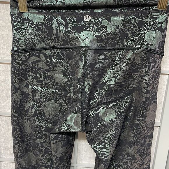 Lululemon Wunder Train High-Rise Crop Foil, Size 4. - Picture 6 of 10